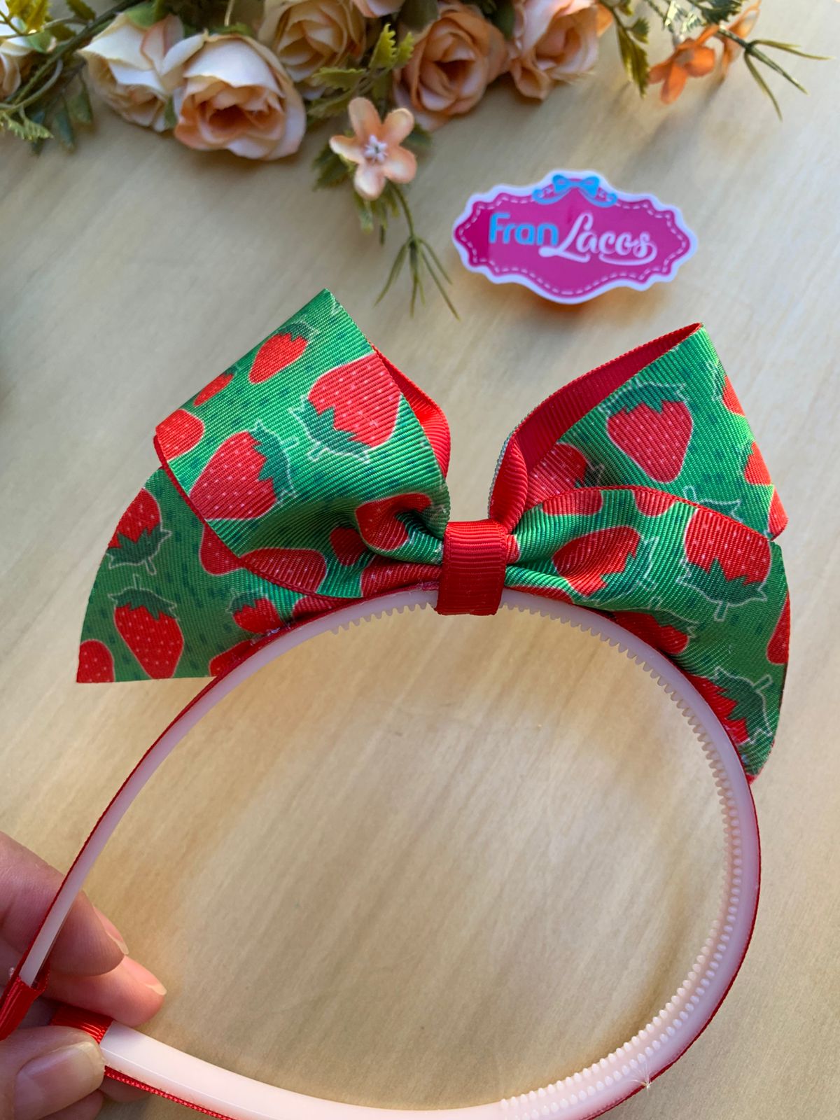 TIARA MORANGO