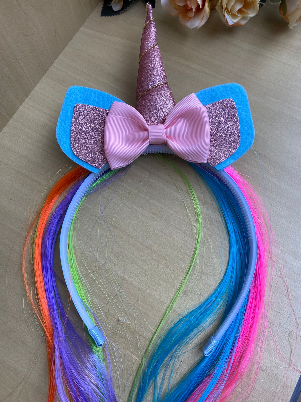 TIARA UNICORNIO COM CABELO