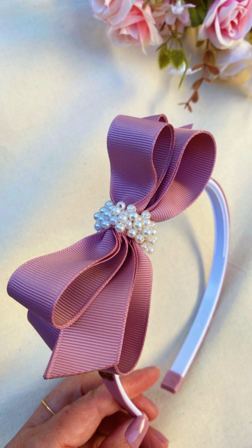 TIARA ISABELLA COM PÉROLAS
